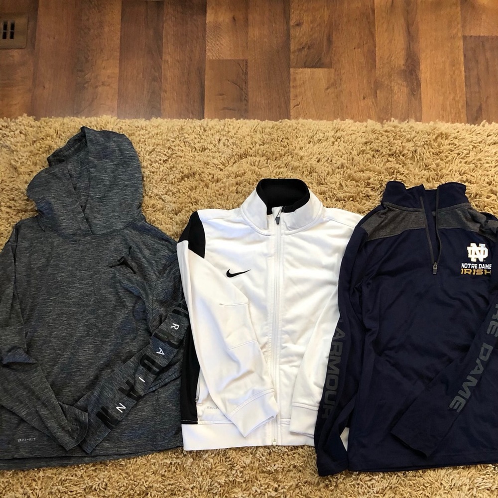 Athletic tops